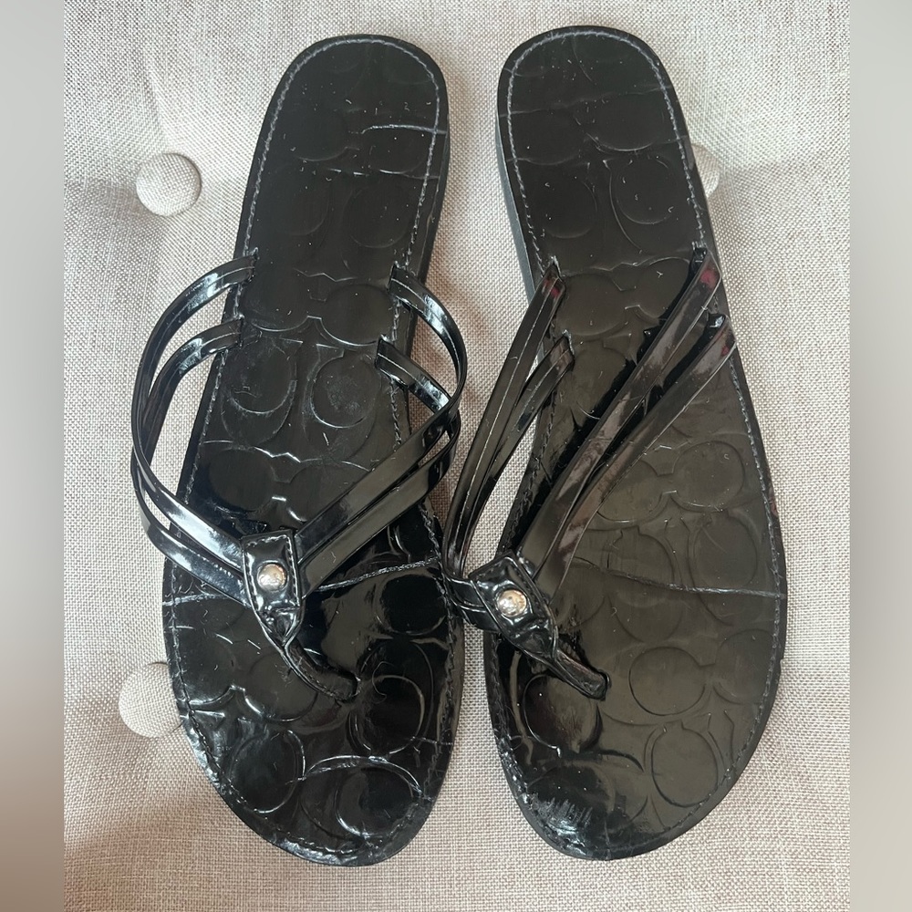 Women’s Coach Flip Flops - Picture 6 of 7